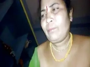 शांत नताशा सेक्सी फि ...